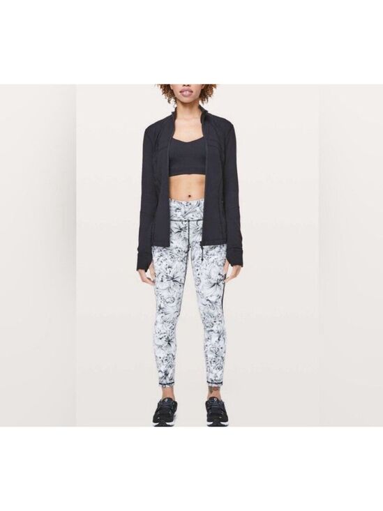 lululemon athletica Pants - Lululemon Leggings Sz 6 Train Times 7/8 Pant Light Garden White Black Floral
